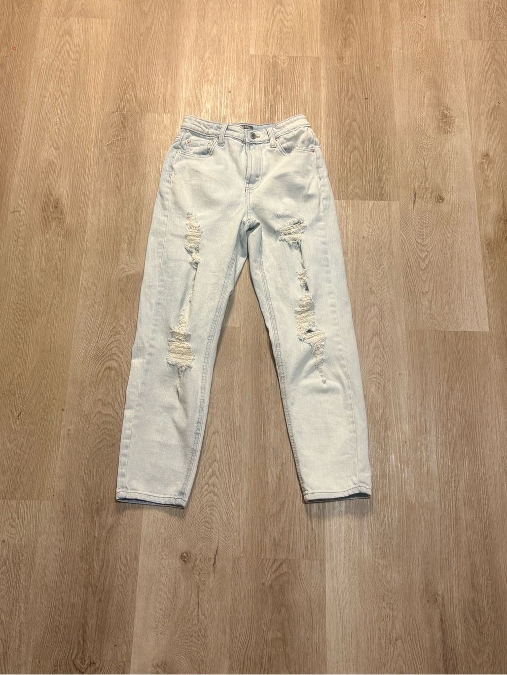 Wild Fable Distressed Mom Jeans Size 0 High Rise Light Wash Going Out Festival